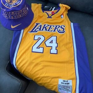 LA Lakers Kobe Bryant Jersey and Bucket Hat